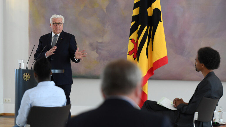 Click to enlarge German President Frank-Walter Steinmeier