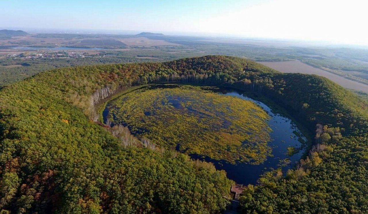 Wei Mountain is part of the Wudalianchi volcanic field in Heilongjiang province