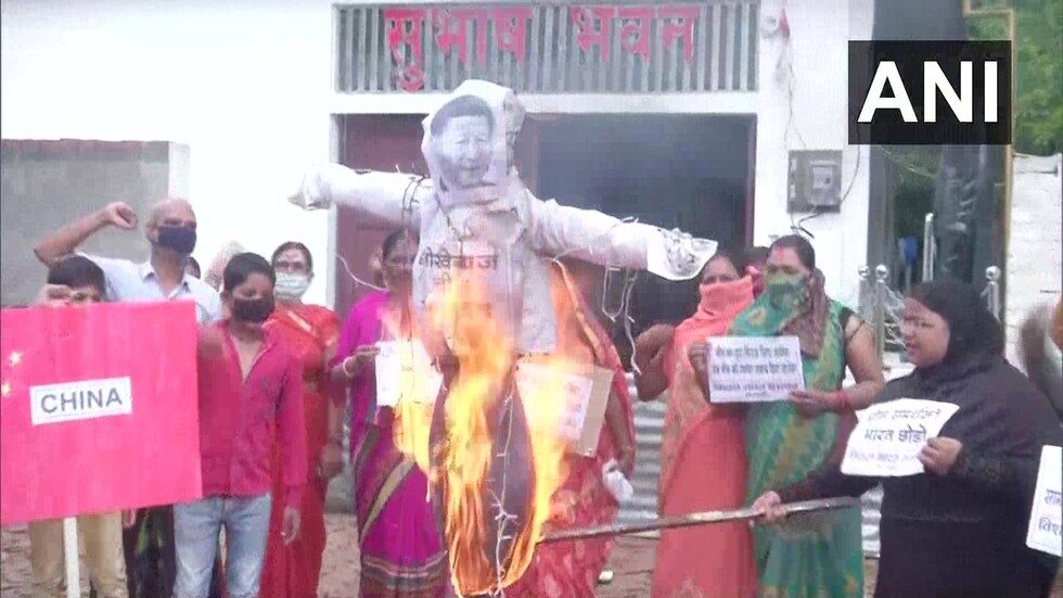 Xi effigy burned india border dispute china 2020