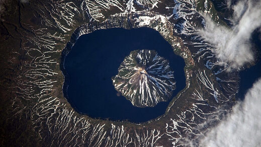 Click to enlarge Krenitsyn volcano