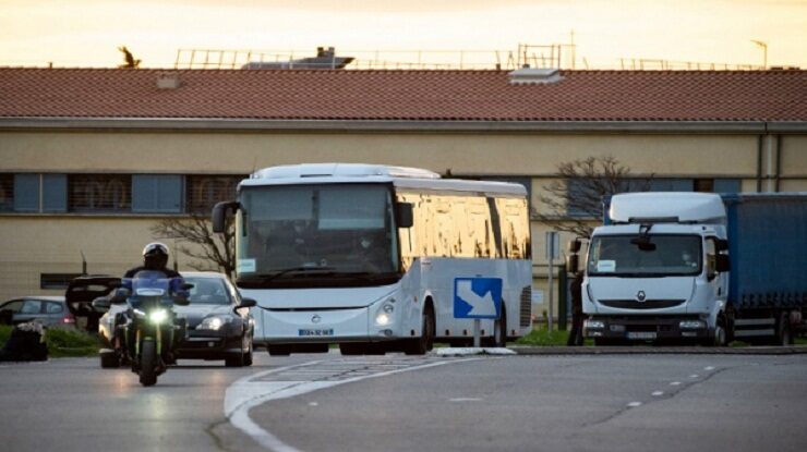 Click to enlarge French bus