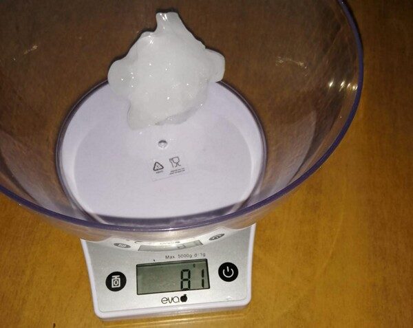 Click to enlarge One of the hailstones weighed by Venzi