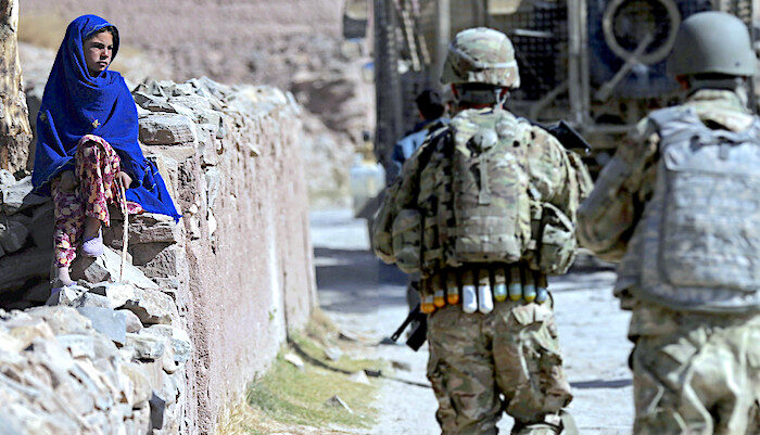 Click to enlarge Girl/Soldiers