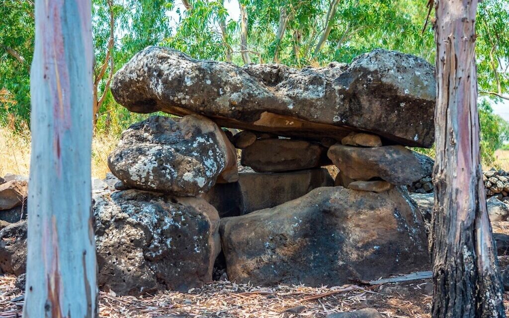 dolmen