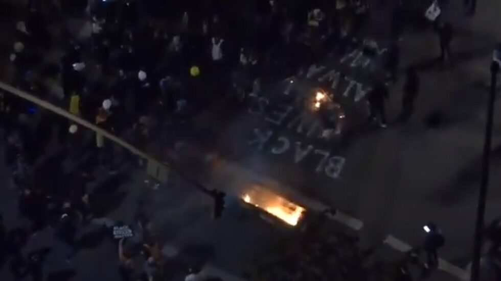 BLM portland courthouse burning