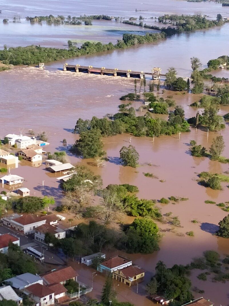 Click to enlarge Floods in Rio Grande do Sul, Brazil 09 July, 2020.