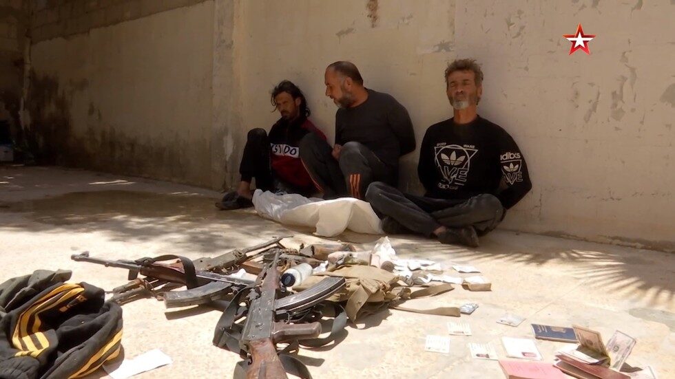Three gunmen caught by the Syrian Army