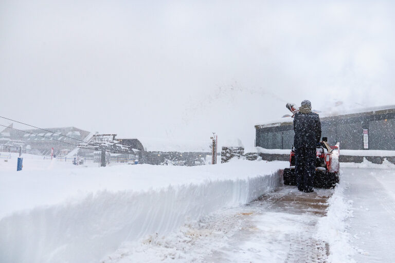 Click to enlarge The first big snowfall since the start of May and it was a good one. Perisher yesterday morning.