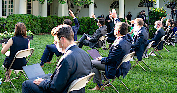 news media white house masks