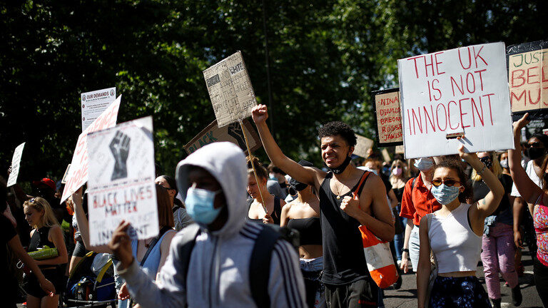 Click to enlarge blm protesters