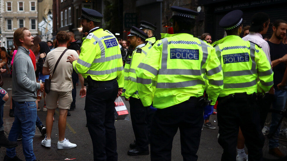 Click to enlarge london police