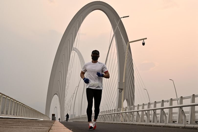 Click to enlarge jogger china