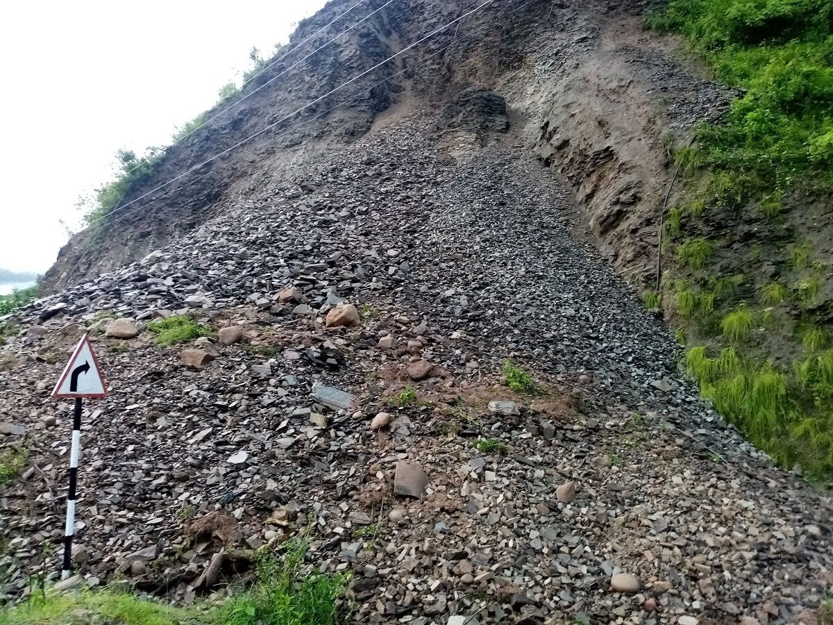 Landslides hit Khurkot-Ghurmi road