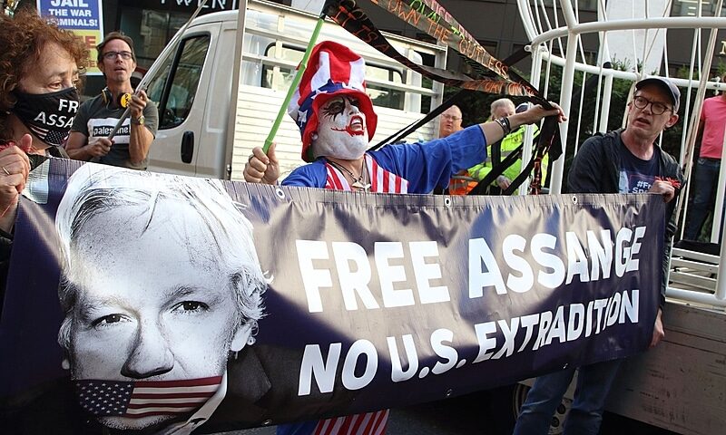 assange extradition protest