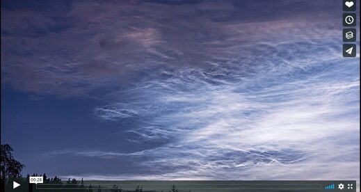 red noctilucent cloud sweden