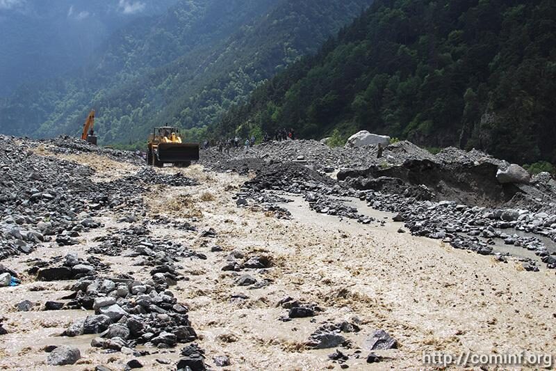 Click to enlarge Mud descended to the Transkam section