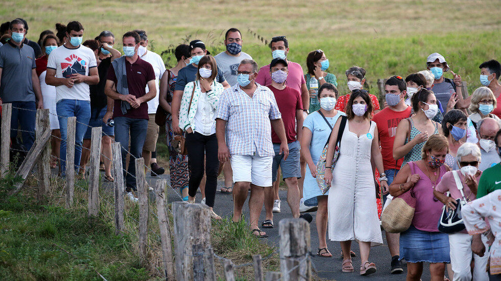 face masks music festival france