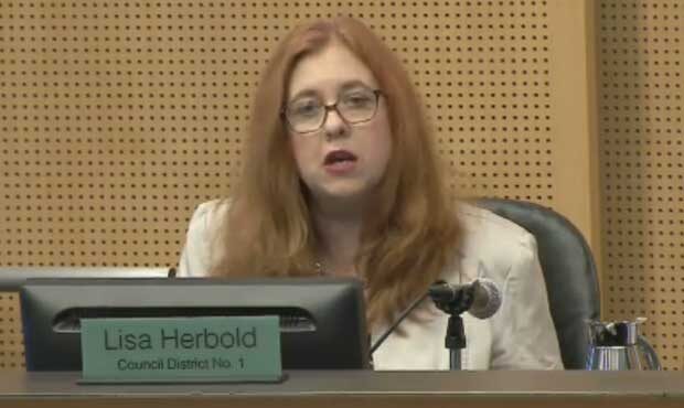 seattle city coucil cut police budget