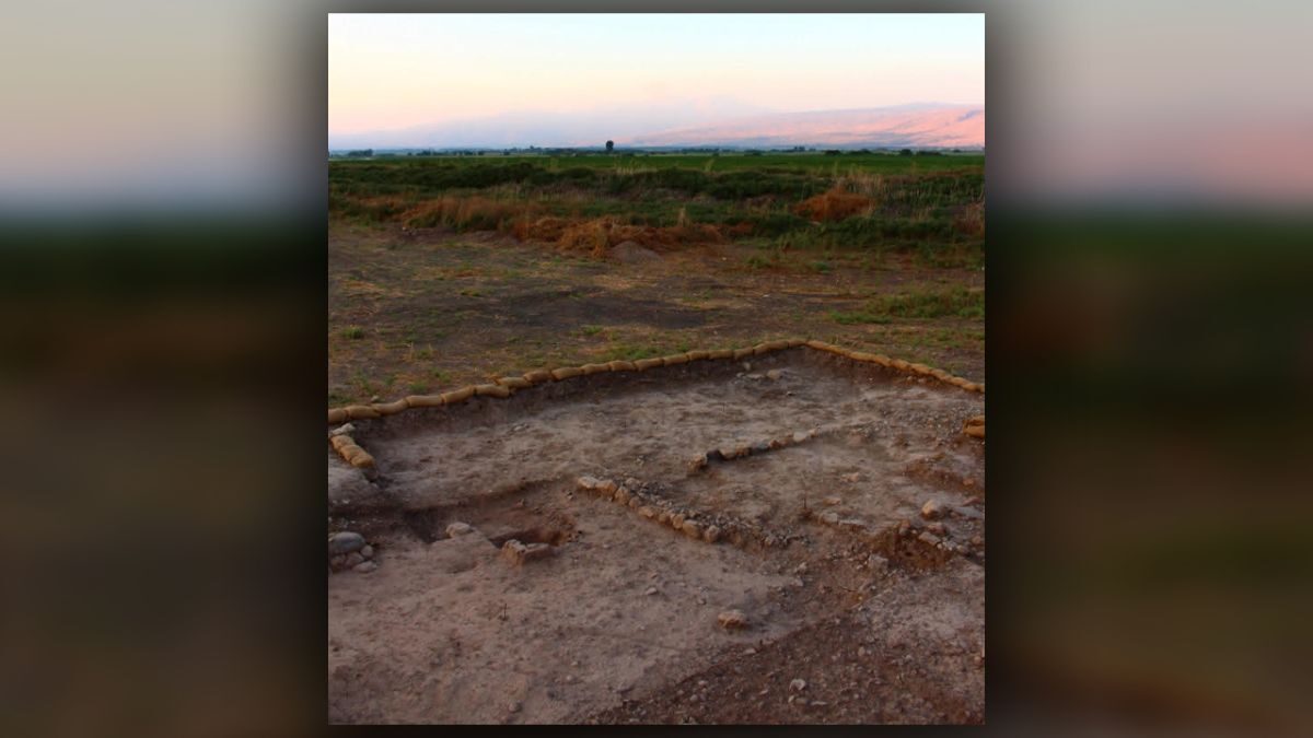Click to enlarge The Beisamoun pyre fields