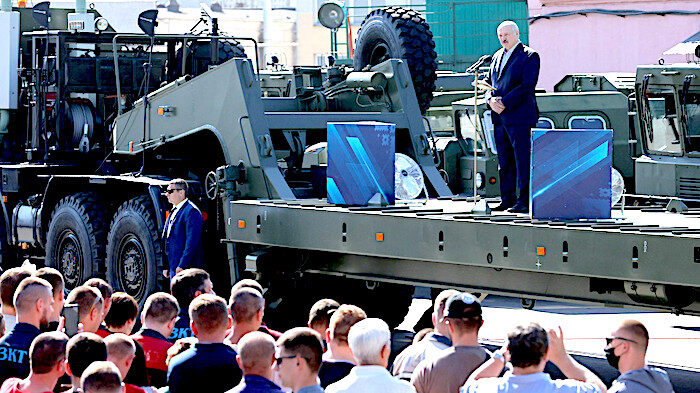 Lukashenko/workers