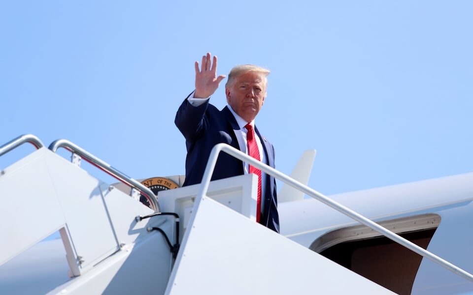 Click to enlarge Trump on Air Force One