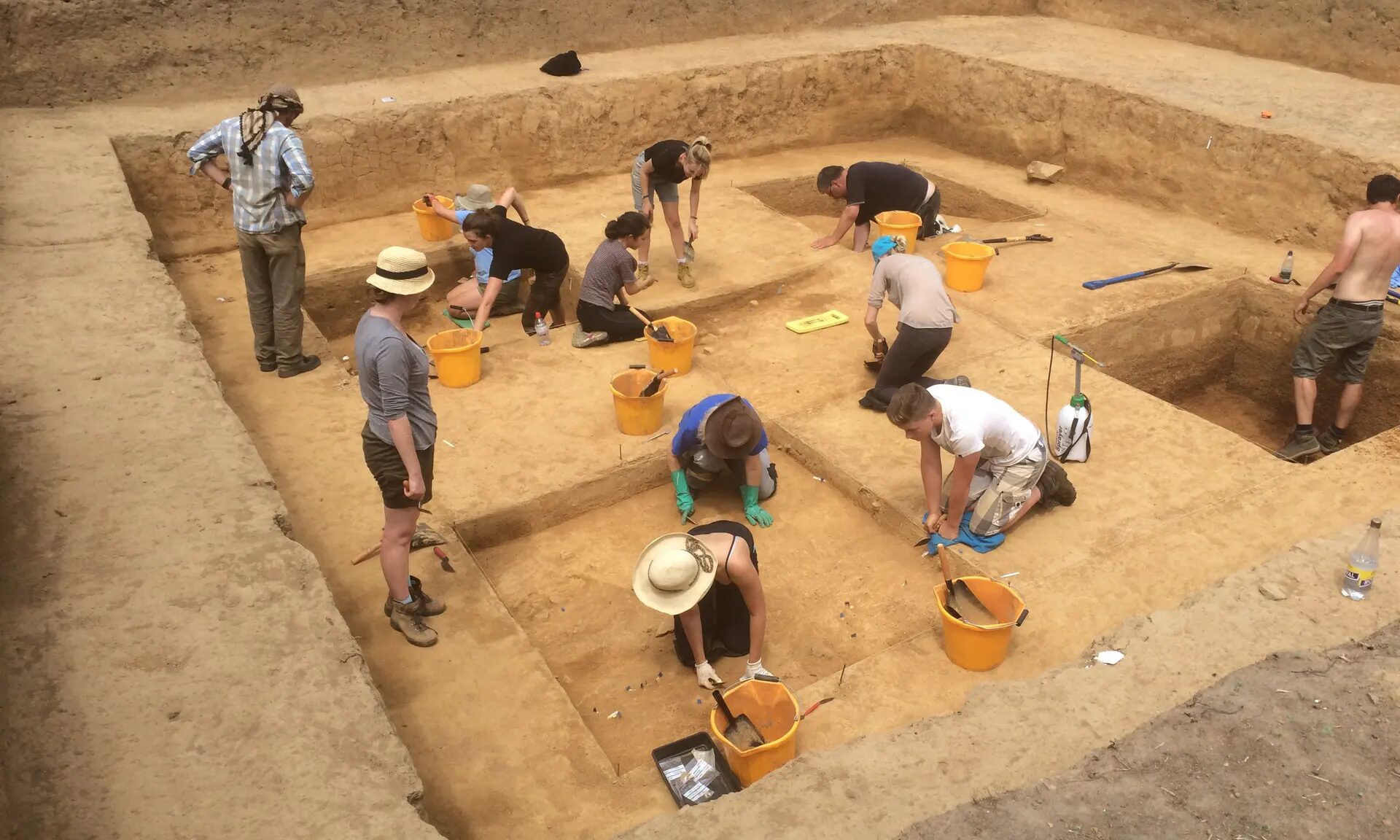 Click to enlarge archeological dig