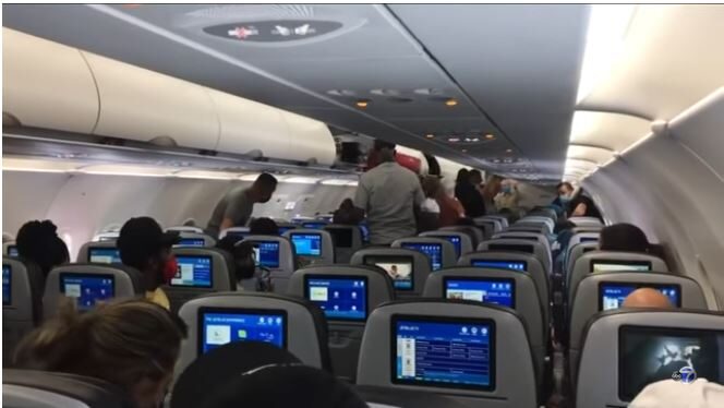 JetBlue child mask kicked off