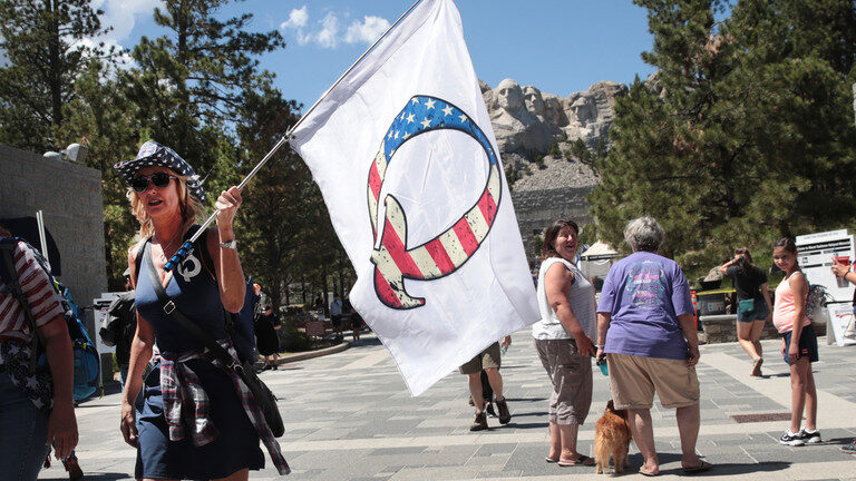 Click to enlarge qanon flag