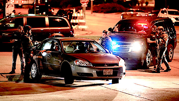 Click to enlarge Police/car stopped
