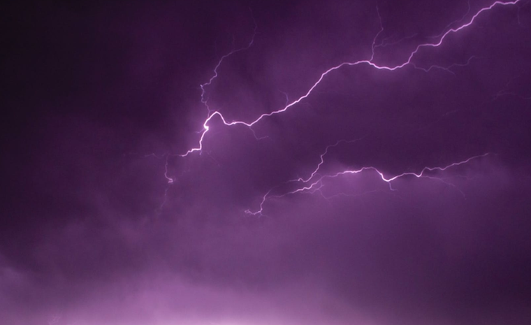 Click to enlarge lightning