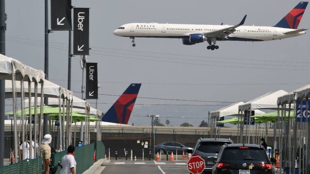 Click to enlarge airplane