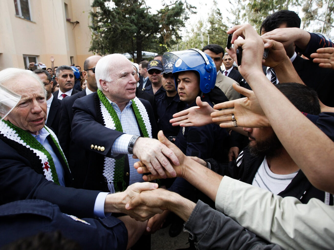 Click to enlarge US Senators John McCain and Joseph Lieberman