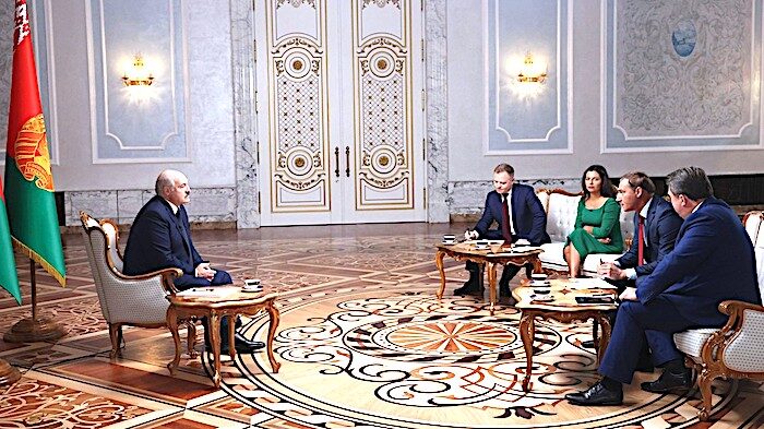 Lukashenko, reporters