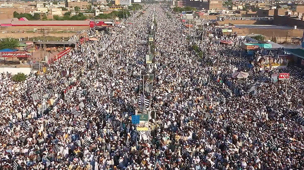 Pakistan protest Charlie Hebdo
