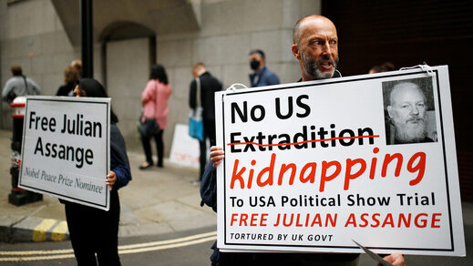 Click to enlarge Julian Assange extradition protesters