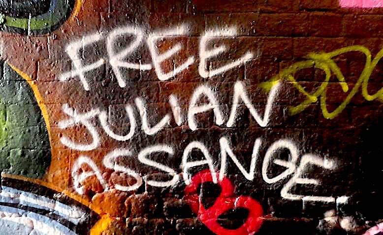 JAssange graffiti