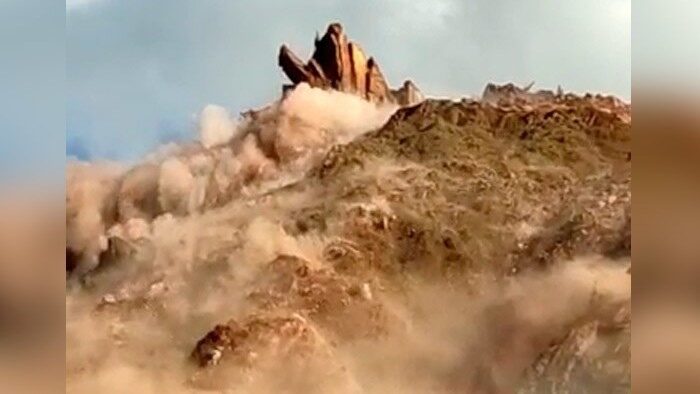 Click to enlarge landslide