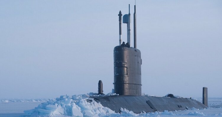 Click to enlarge submarine in Arctic