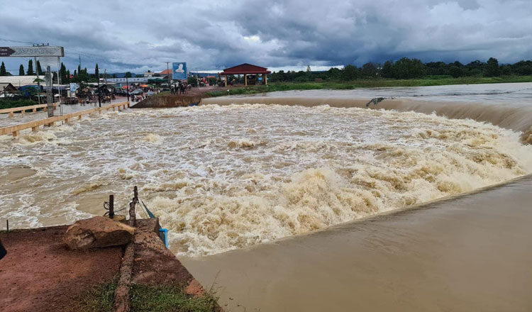 Floods in Anlong Veng district, Oddar Meanchey province, Cambodia.