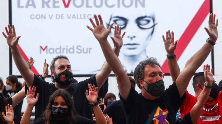 Click to enlarge Madrid coronavirus protest