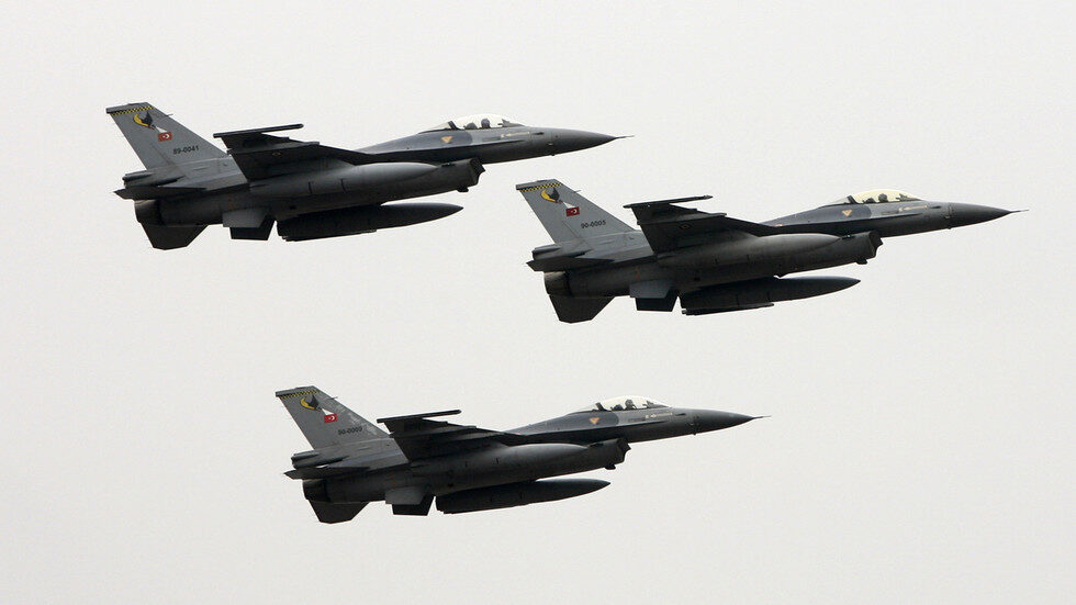 Click to enlarge Military planes
