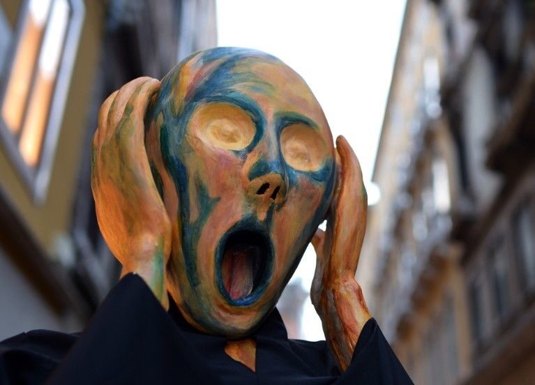 Click to enlarge the scream