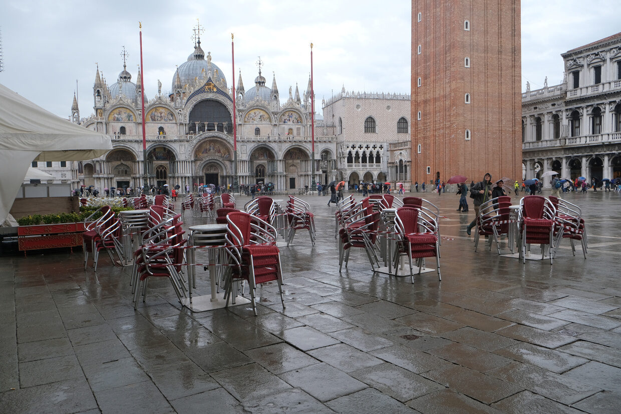 Click to enlarge venice rain
