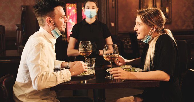 masked masks eating restaurant