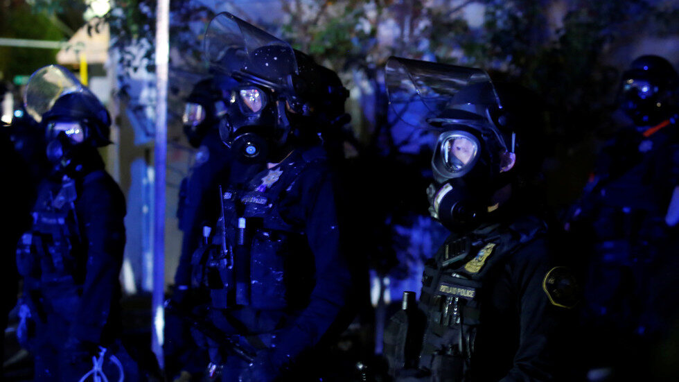 portland police riot gear