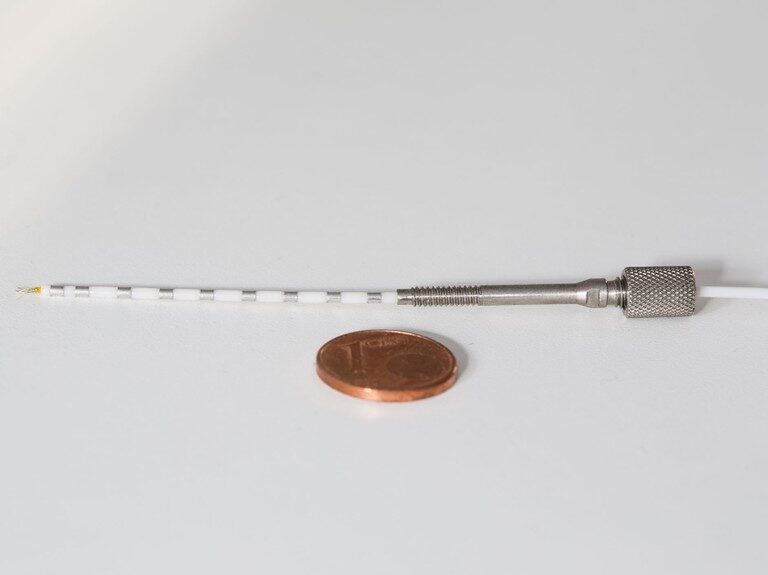 Click to enlarge Ultra-fine electrodes