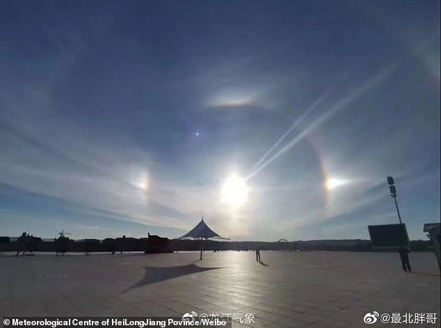 Click to enlarge Three suns over China