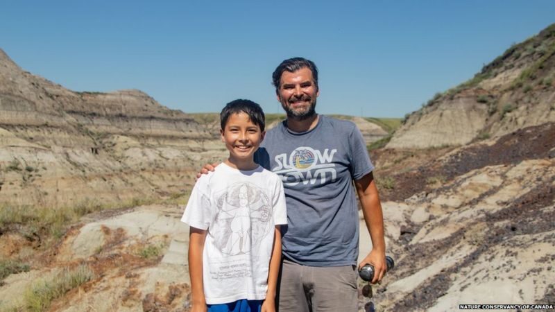 Click to enlarge Nathan Hrushkin dinosaur discovery canada