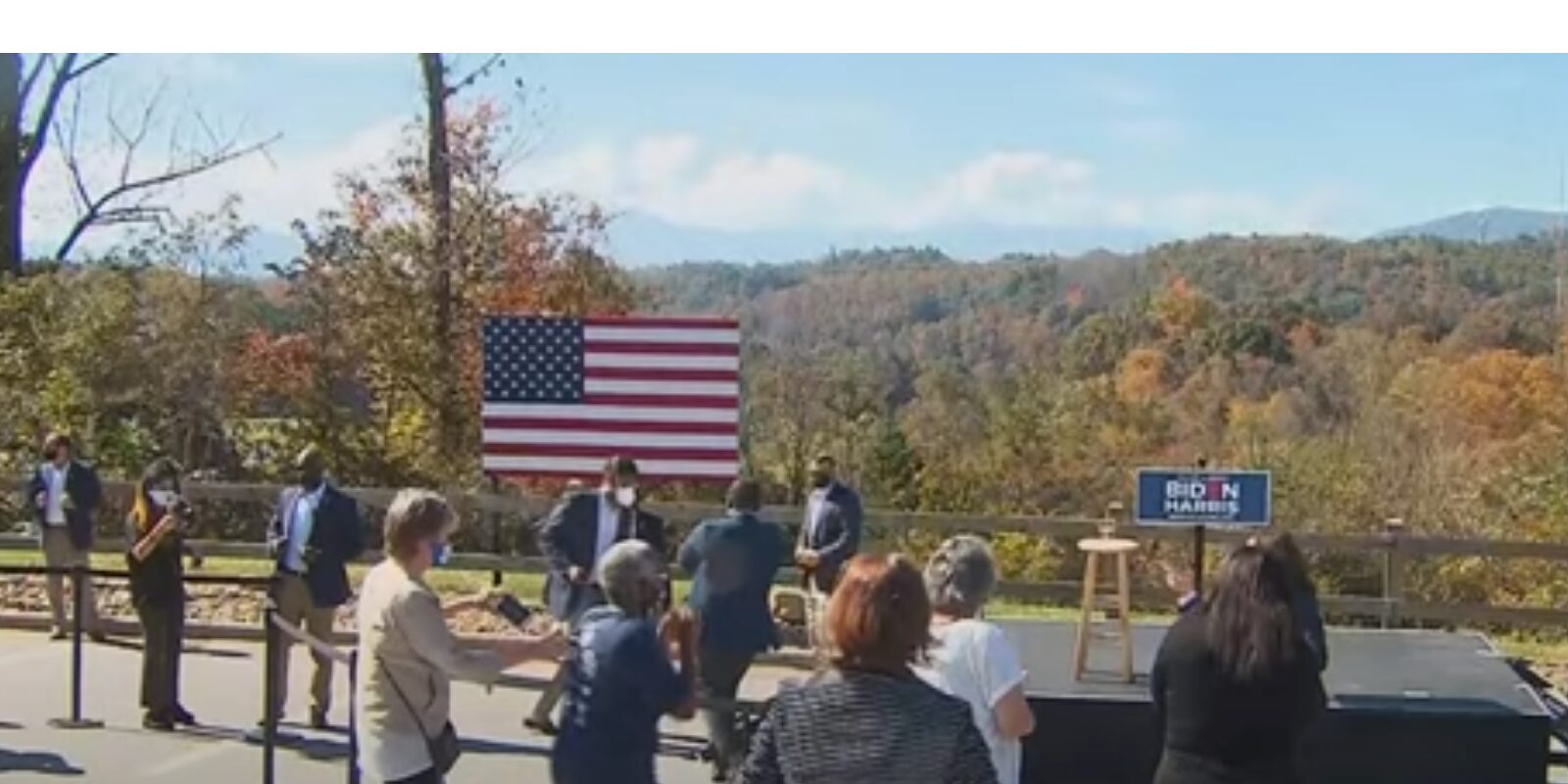 Click to enlarge kamala harris rally NC