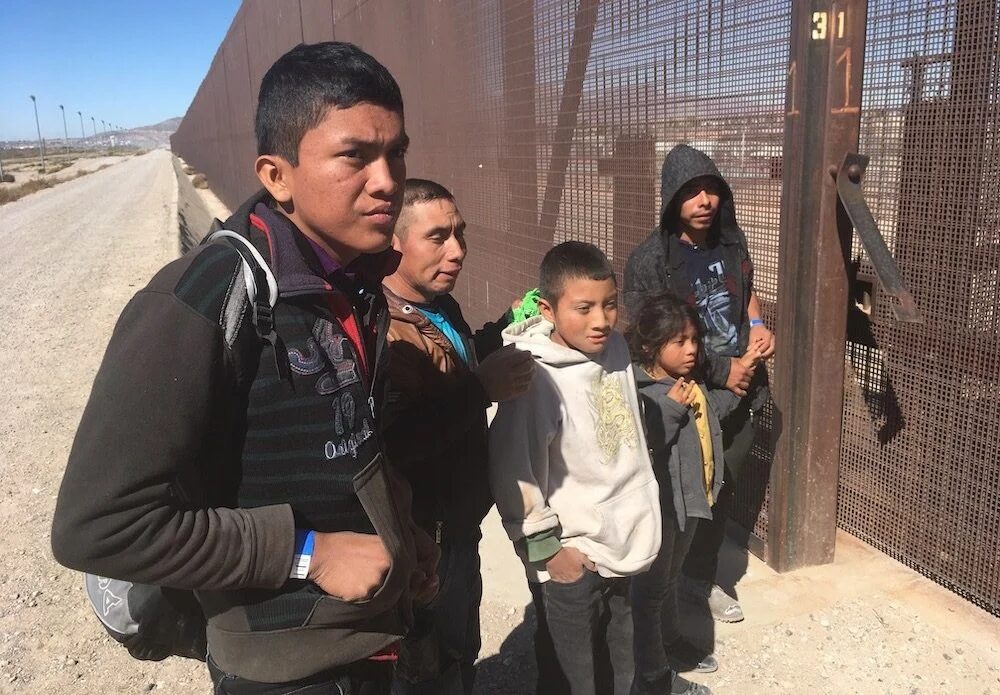 el paso migrants